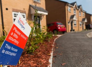 Taylor Wimpey reports £811m in profits boosted by help-to-buy